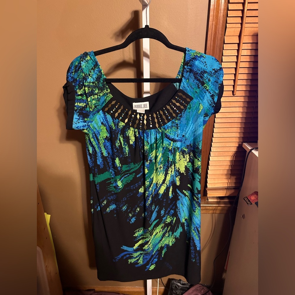 Robbie Bee Black and Blue Abstract Blouse